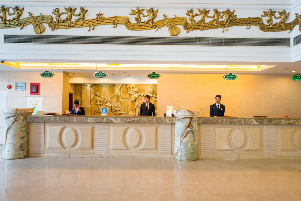 Vienna International Hotel Shanghai Train Station Buitenkant foto